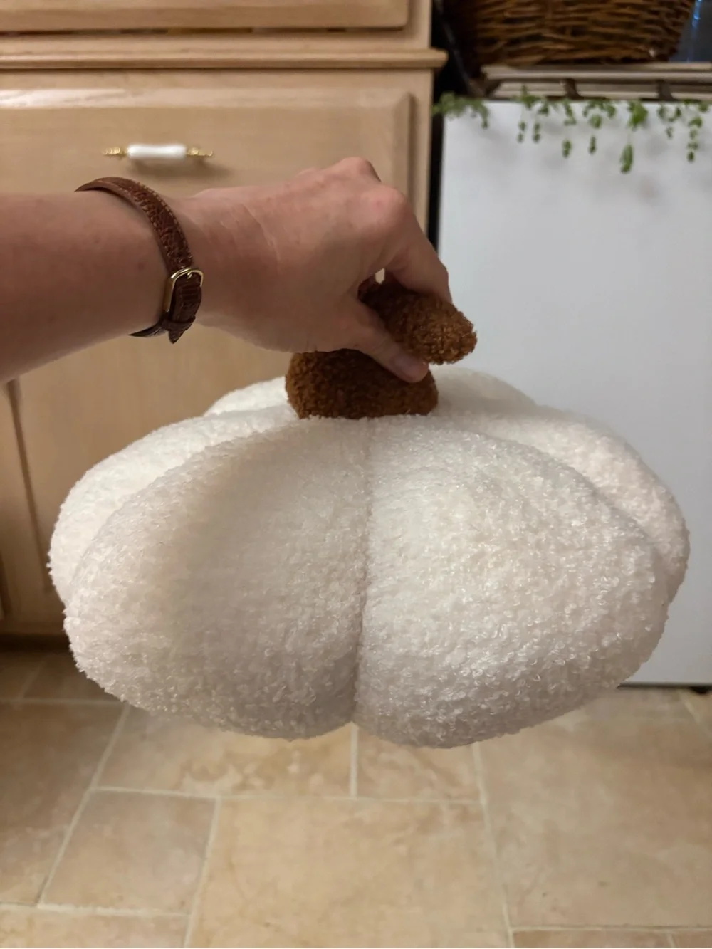 Like New White Pumpkin Pillow 12” White Brown OS